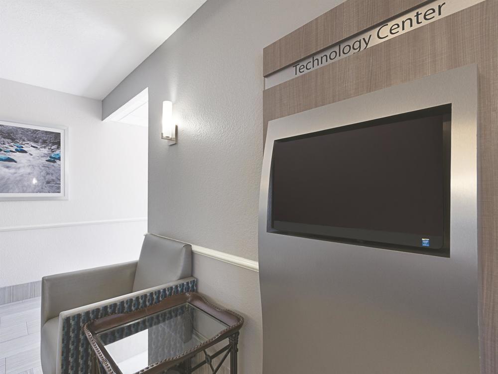 Hotel La Quinta By Wyndham Conroe Exteriér fotografie