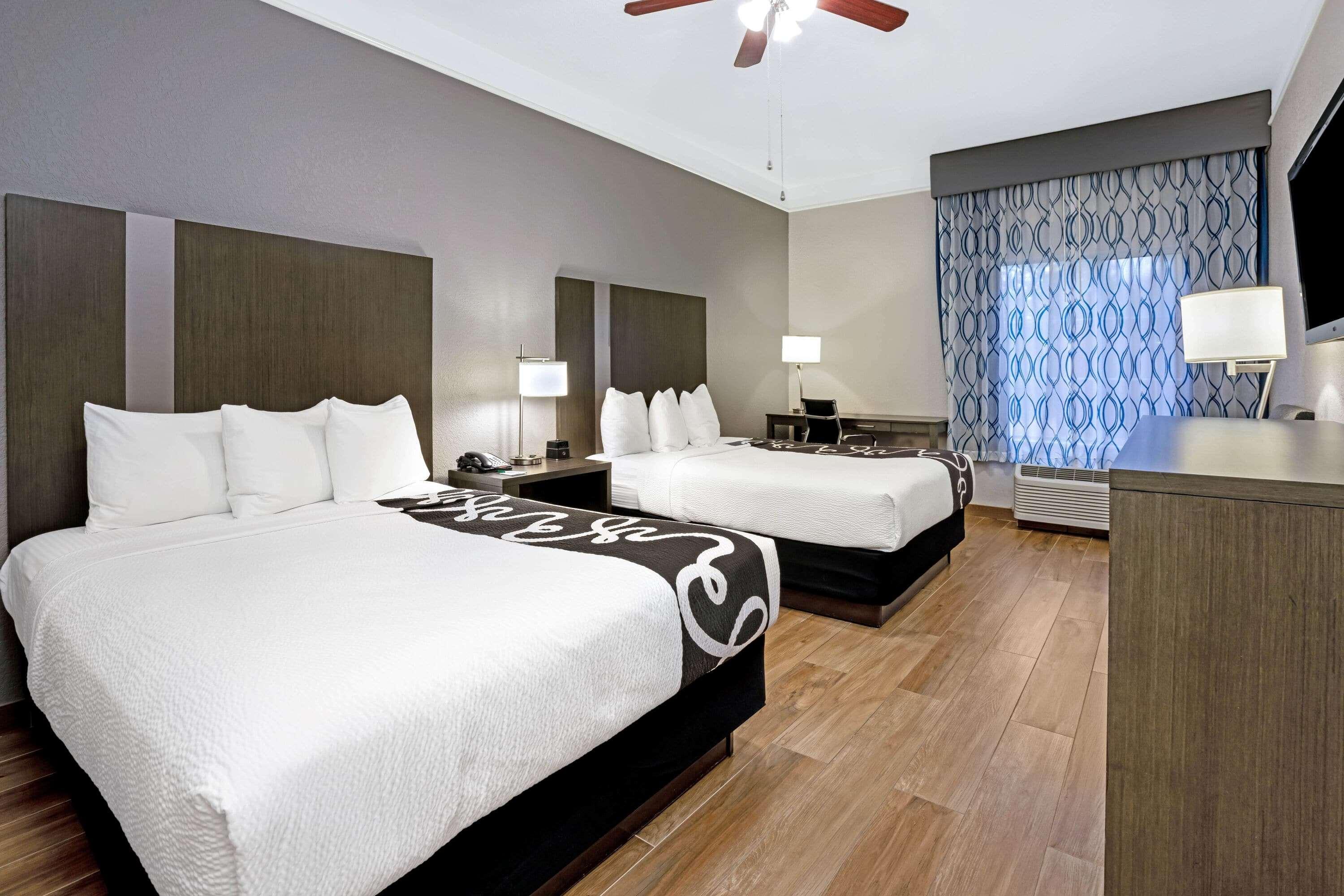 Hotel La Quinta By Wyndham Conroe Exteriér fotografie
