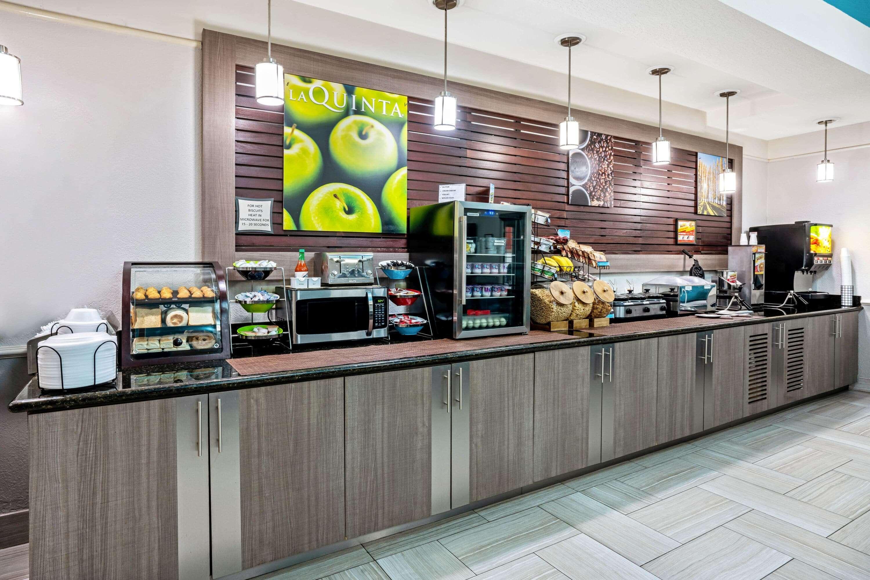 Hotel La Quinta By Wyndham Conroe Exteriér fotografie