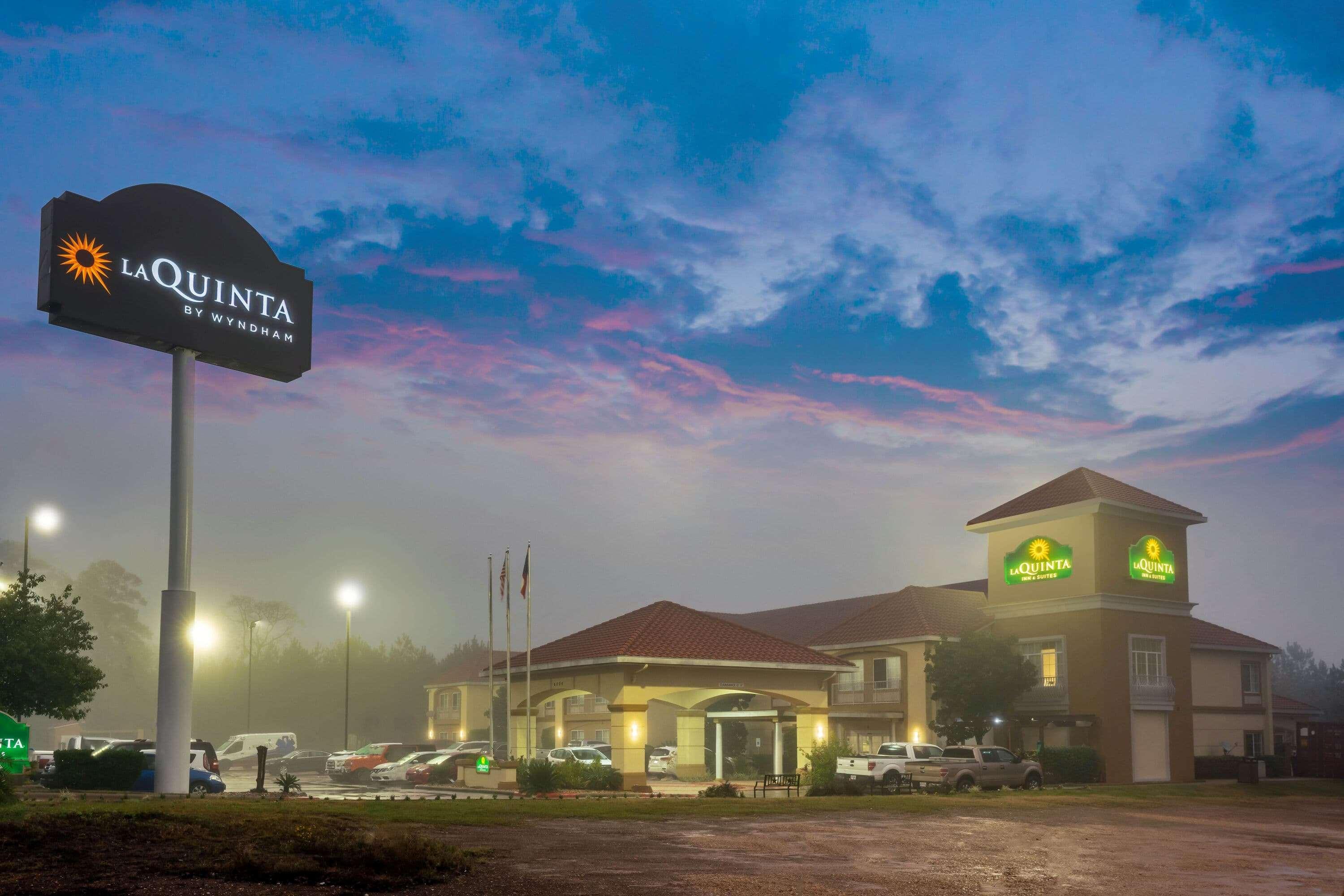 Hotel La Quinta By Wyndham Conroe Exteriér fotografie