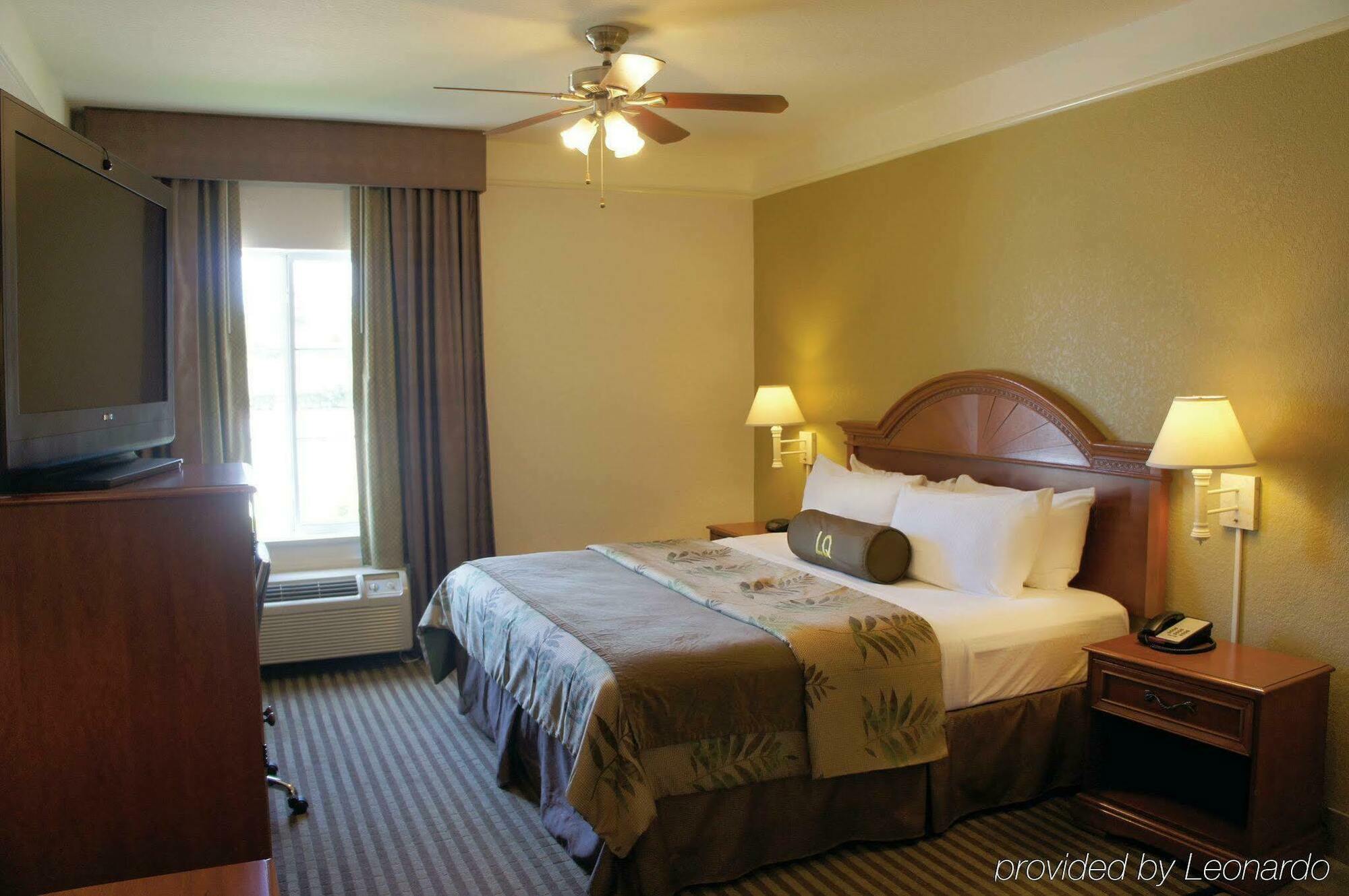Hotel La Quinta By Wyndham Conroe Exteriér fotografie